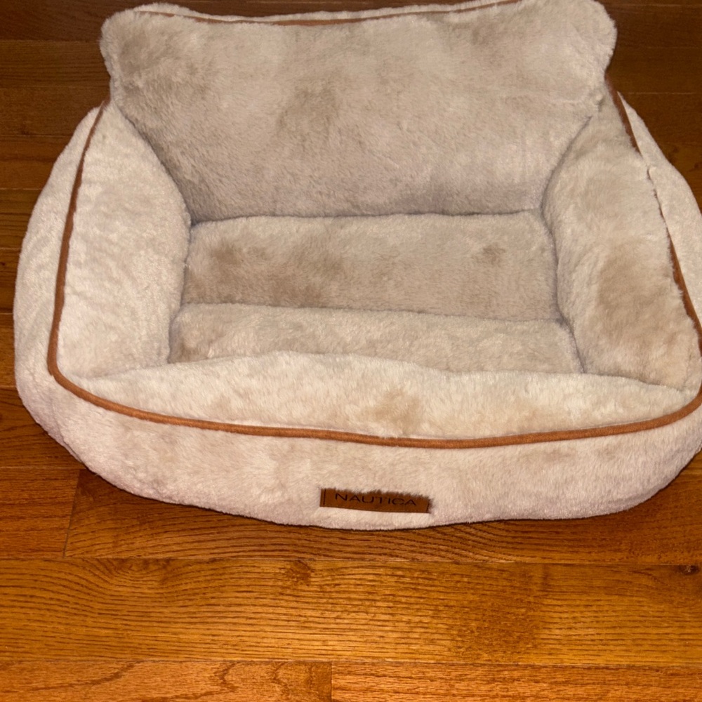 Nautica Tan Plush Pet Bed